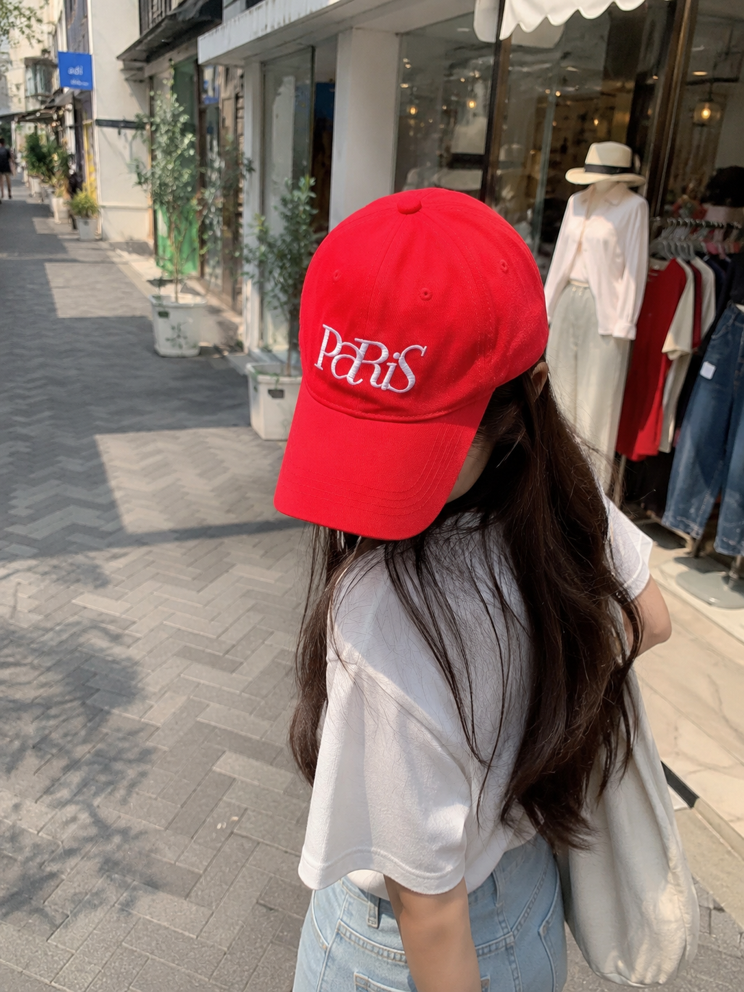 หมวก Paris สีแดง 3