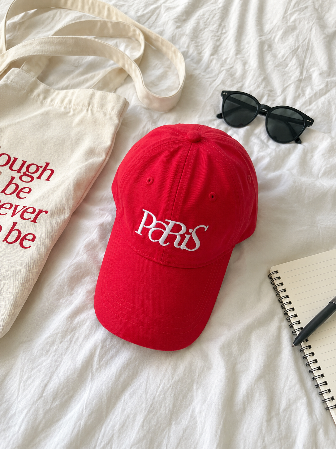 หมวก Paris สีแดง 4
